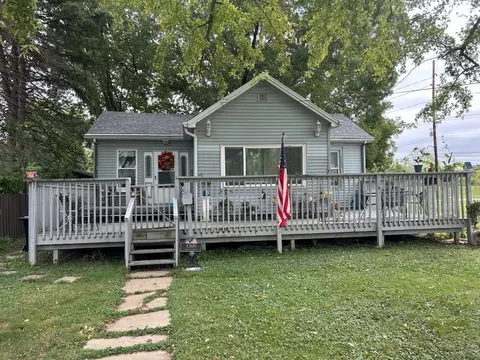 1309 Ewing St W, Bloomington, IL 61701