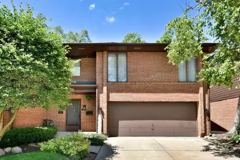 280 Boardwalk Pl, Park Ridge, IL 60068