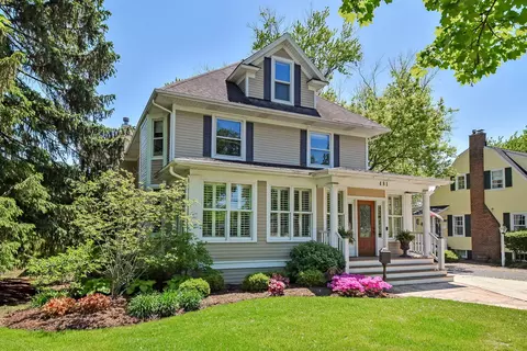 481 Hawthorne Blvd, Glen Ellyn, IL 60137