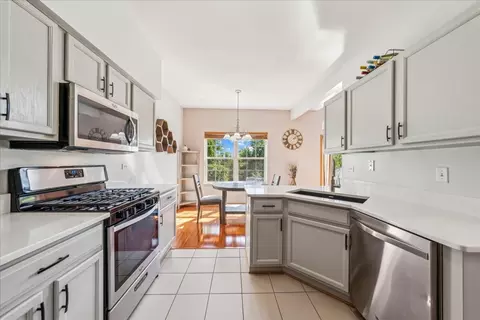 Kitchen - 4132 Oak Tree Ln, Plainfield, IL 60586 photo 2 of 3