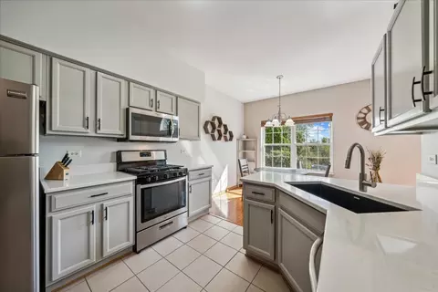 Kitchen - 4132 Oak Tree Ln, Plainfield, IL 60586 photo 1 of 3