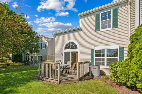 Exterior - 4132 Oak Tree Ln, Plainfield, IL 60586 photo 3 of 3