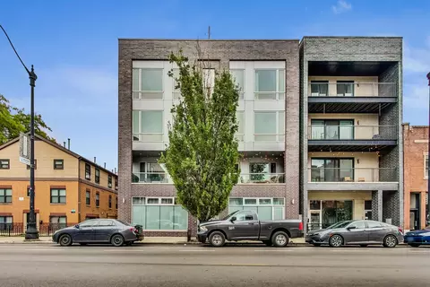 3051 W Armitage Ave #2W, Chicago, IL 60647