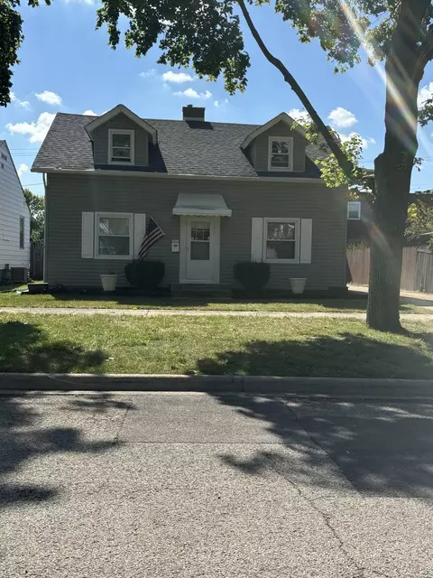 1016 John St, Joliet, IL 60435