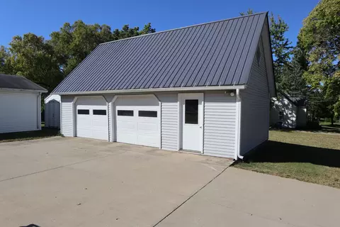 123 Rodney Ave, Walnut, IL 61376 photo 20