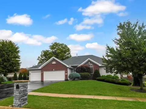 Exterior - 5987 Sweet Grass Dr, Roscoe, IL 61073 photo 4 of 19