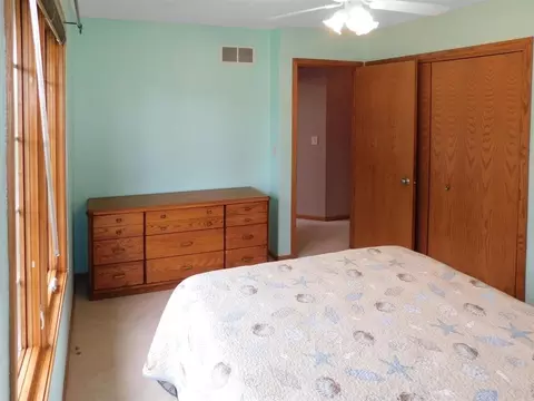 Bedroom - 5987 Sweet Grass Dr, Roscoe, IL 61073 photo 5 of 8