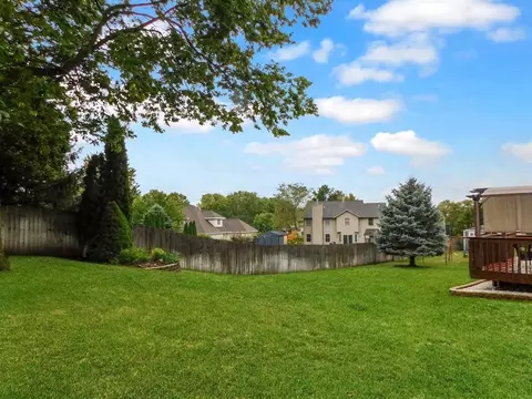 Exterior - 5987 Sweet Grass Dr, Roscoe, IL 61073 photo 14 of 19