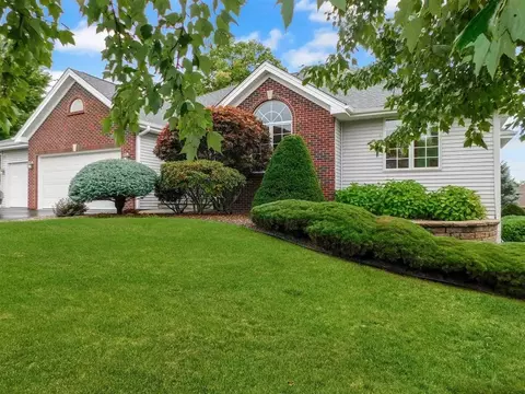 Exterior - 5987 Sweet Grass Dr, Roscoe, IL 61073 photo 3 of 19