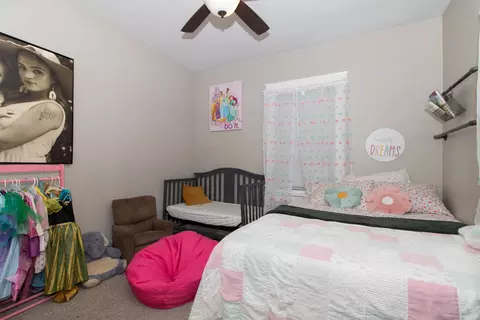 Bedroom - 812 E Taylor St, Bloomington, IL 61701 photo 4 of 5