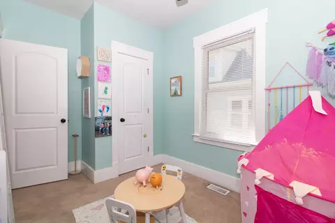 Bedroom - 812 E Taylor St, Bloomington, IL 61701 photo 1 of 5