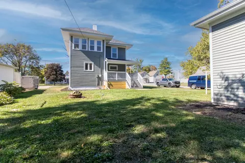 Exterior - 201 S Main St, Arrowsmith, IL 61722 photo 4 of 7