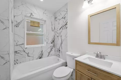 1535 E 84th St, Chicago, IL 60619 photo 6