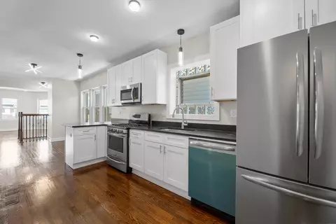 1535 E 84th St, Chicago, IL 60619 photo 5