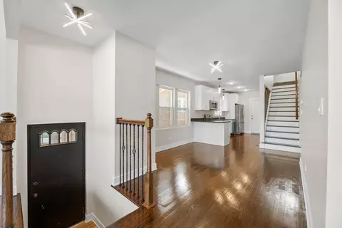 1535 E 84th St, Chicago, IL 60619 photo 4