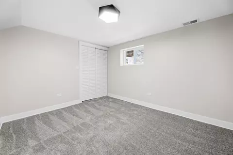 1535 E 84th St, Chicago, IL 60619 photo 12