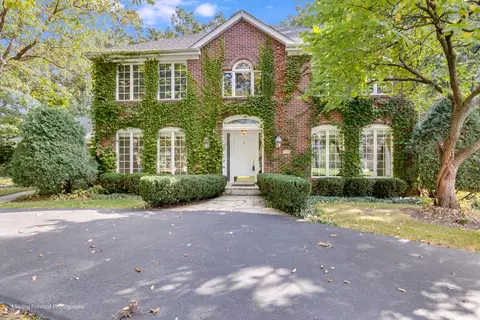 8201 Ridgepointe Dr, Burr Ridge, IL 60527 photo 40