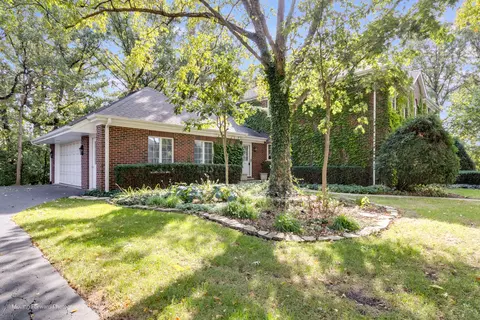 8201 Ridgepointe Dr, Burr Ridge, IL 60527 photo 41