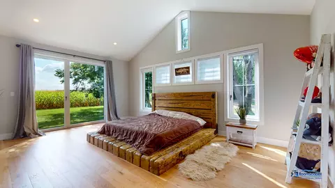Bedroom - 250 Riverview Dr, Algonquin, IL 60102 photo 1 of 4