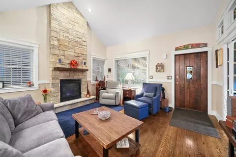 9743 S Hamilton Ave, Chicago, IL 60643 photo 9