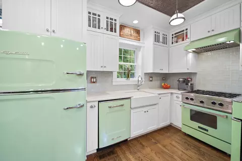 9743 S Hamilton Ave, Chicago, IL 60643 photo 12