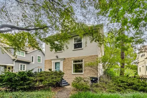 1033 Asbury Ave, Evanston, IL 60202