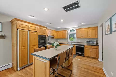 10 S079 Leonard Dr, Willowbrook, IL 60527 photo 5