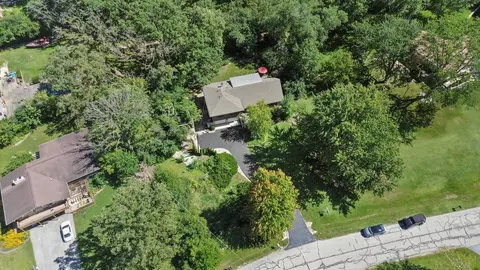 10 S079 Leonard Dr, Willowbrook, IL 60527 photo 25