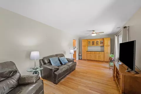 10 S079 Leonard Dr, Willowbrook, IL 60527 photo 9