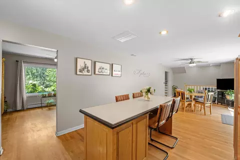 10 S079 Leonard Dr, Willowbrook, IL 60527 photo 6