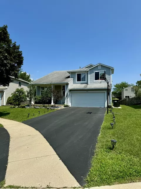 910 Taralon Trl, Lake In The Hills, IL 60156