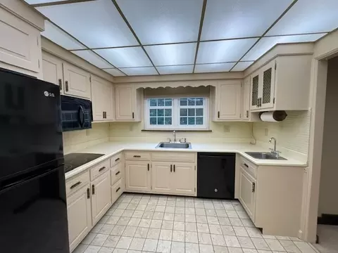 618 Cornelia St, Joliet, IL 60435 photo 18