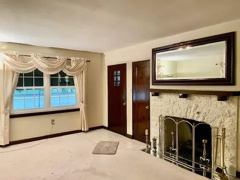 618 Cornelia St, Joliet, IL 60435 photo 7