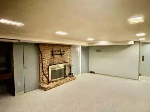 618 Cornelia St, Joliet, IL 60435 photo 38