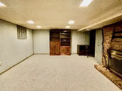 618 Cornelia St, Joliet, IL 60435 photo 37