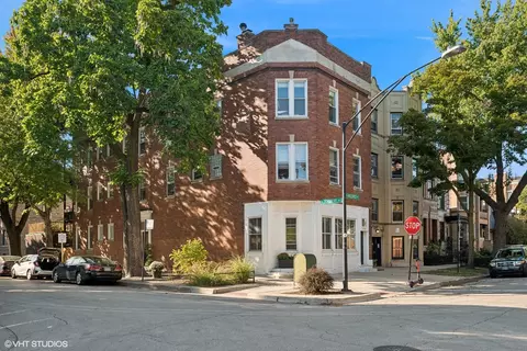 904 W Schubert Ave #1, Chicago, IL 60614