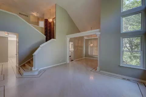 Living - 1380 Beacon Ln, Bartlett, IL 60103 photo 1 of 7