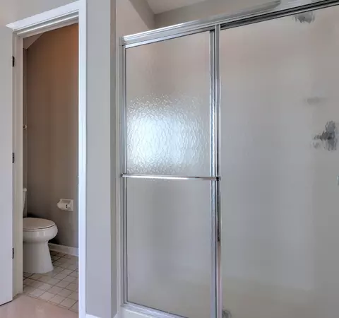 Bath - 1380 Beacon Ln, Bartlett, IL 60103 photo 5 of 5