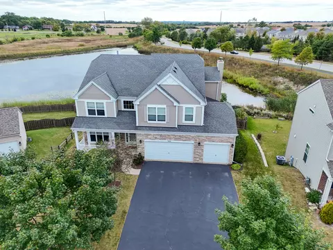 3121 Braeburn Ct, Woodstock, IL 60098