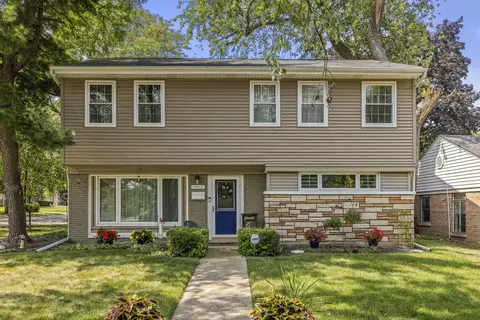 17642 Howe Ave, Homewood, IL 60430