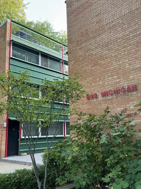 840 Michigan Ave #18, Evanston, IL 60202