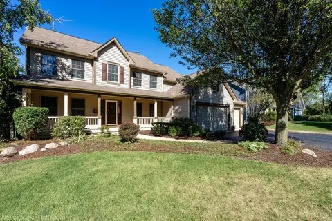 154 Mccullom St, Crystal Lake, IL 60014
