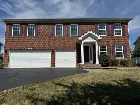 2236 Queensbridge Dr, Lynwood, IL 60411