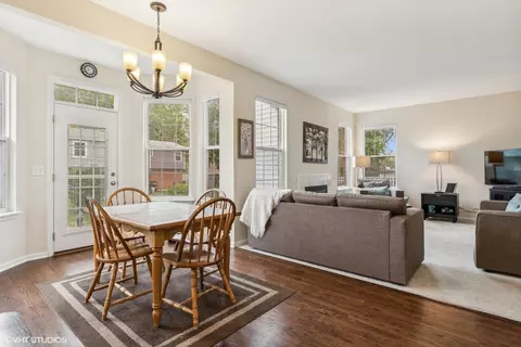 Dining - 745 Citadel Ct, Des Plaines, IL 60016 photo 2 of 2