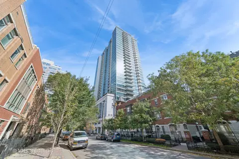 1629 S Prairie Ave #2907, Chicago, IL 60616