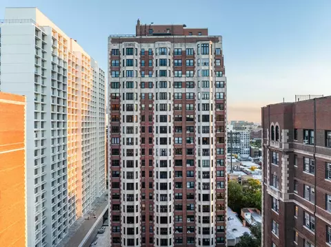 421 W Melrose St #19C, Chicago, IL 60657