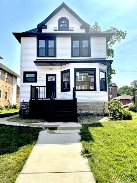 211 S 5th Ave, Maywood, IL 60153