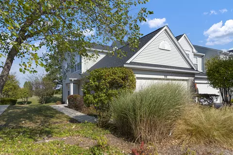 98 W Buckingham Dr, Round Lake, IL 60073