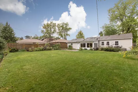 Exterior - 845 Rose Ave, Des Plaines, IL 60016 photo 7 of 7