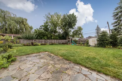 Exterior - 845 Rose Ave, Des Plaines, IL 60016 photo 6 of 7